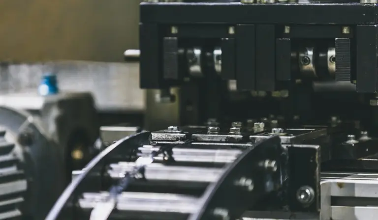 Stanzen – Konturen und Lochbilder